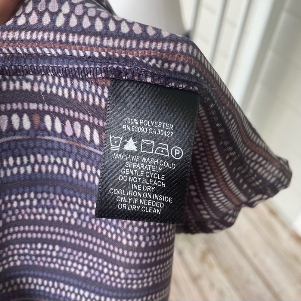 NIC + ZOE Walking On Midnight Striped Sleeveless Blouse - Picture 7 of 10
